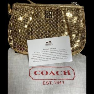 Coach wristlet Special edition